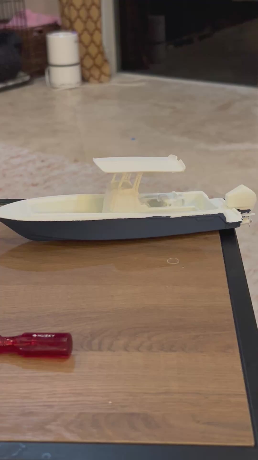 Contender 28T – Premium 3D Printed Boat Model